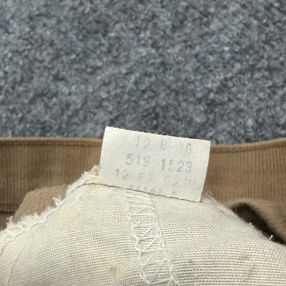 Levis title vintage